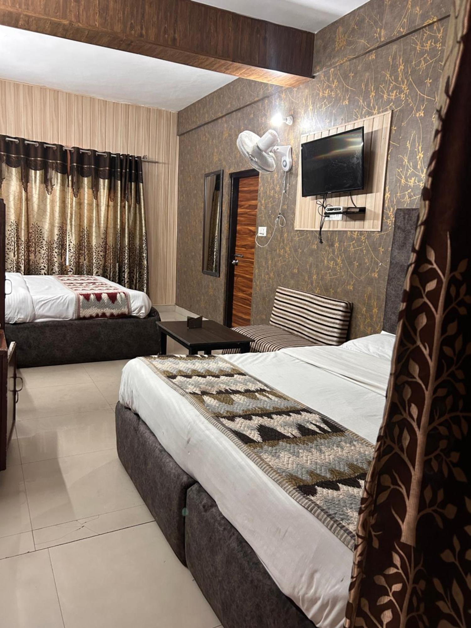 Hotel The Mussoorie International Exterior foto